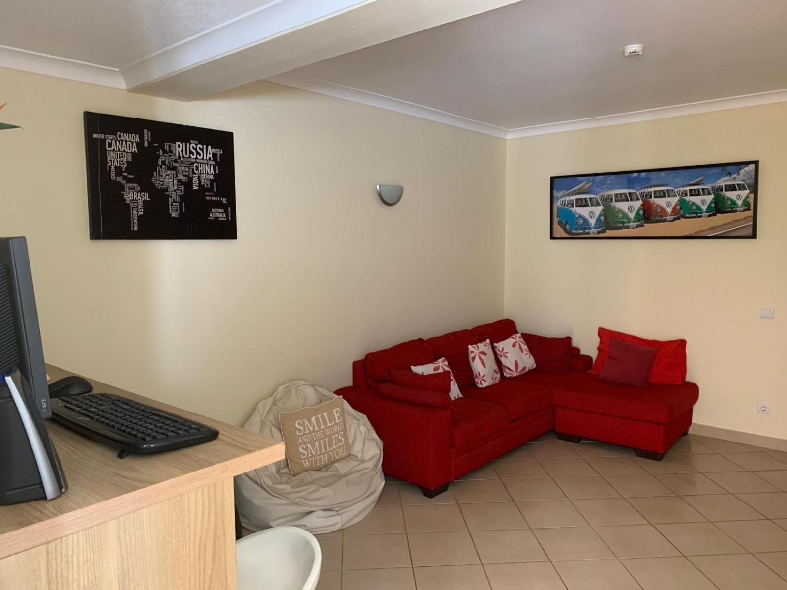 Blue Moon Guesthouse Lagos Exterior photo